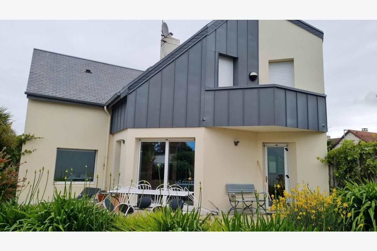 prox. Bourg et plage, à v. pavillon contemporain de 127 m2 a