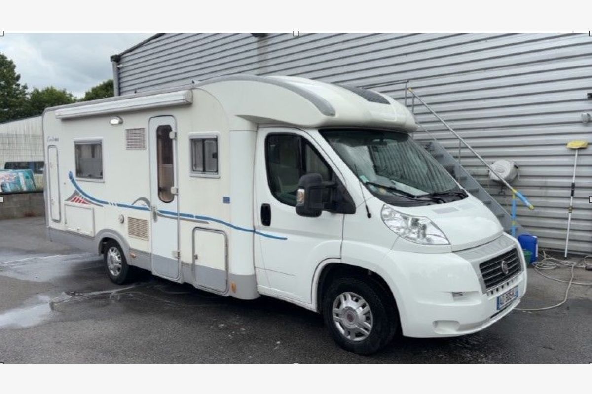 Adria Coral S 680 ST