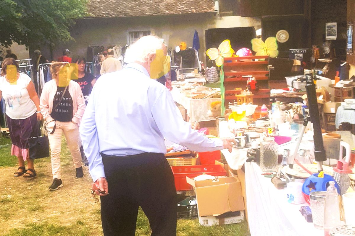 Vide greniers, le 6 juillet  à IZIEU  (01300)