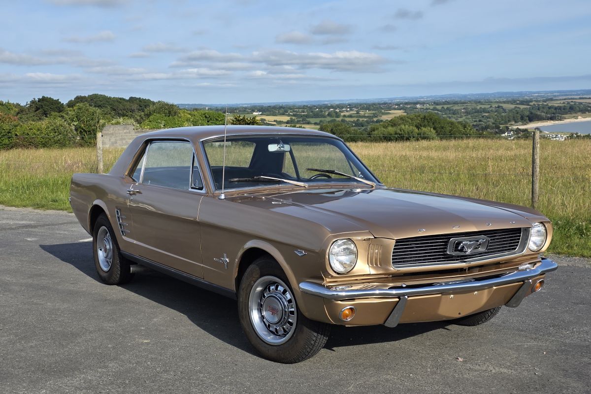 Ford Mustang 1966 – V8 289ci – Boîte manuelle – Belle configuration