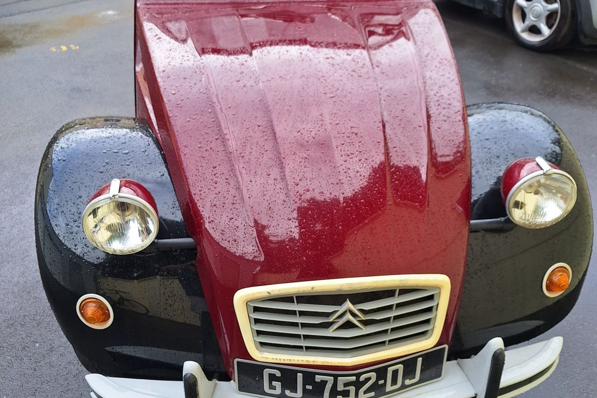 2 CV Charleston