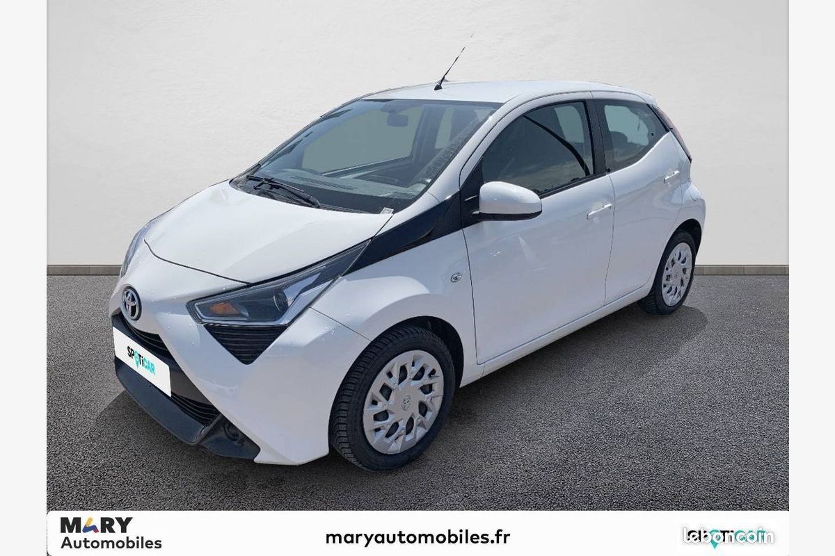 Aygo 1.0 VVT-i x-play