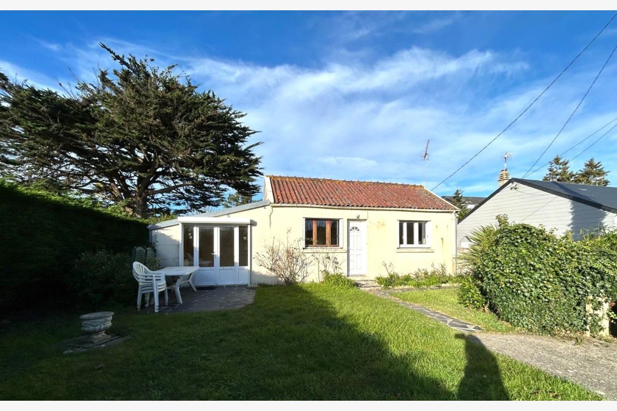 à 400 m. de la plage, vds maison + beau terr. à bâtir de 616