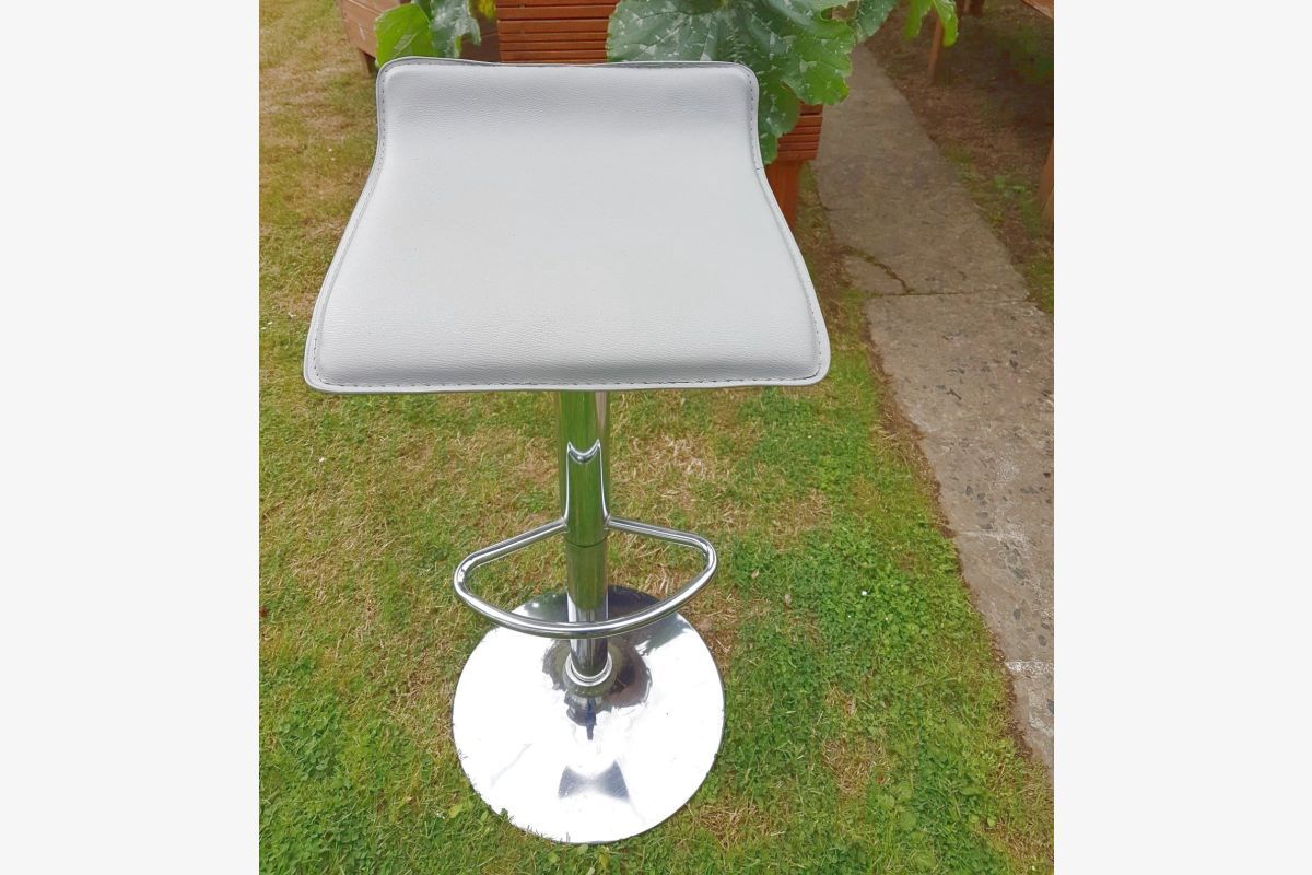 4 chaises bistrot