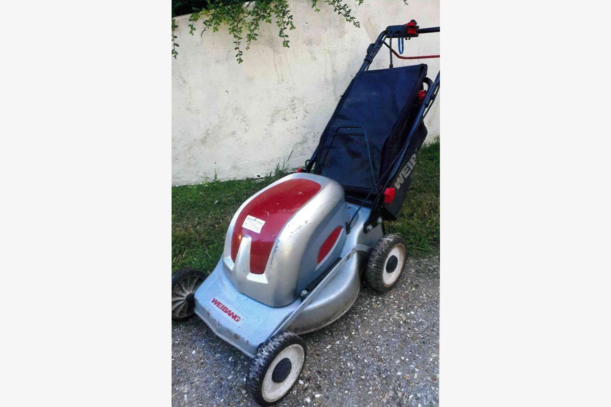 Tondeuse électrique tractée