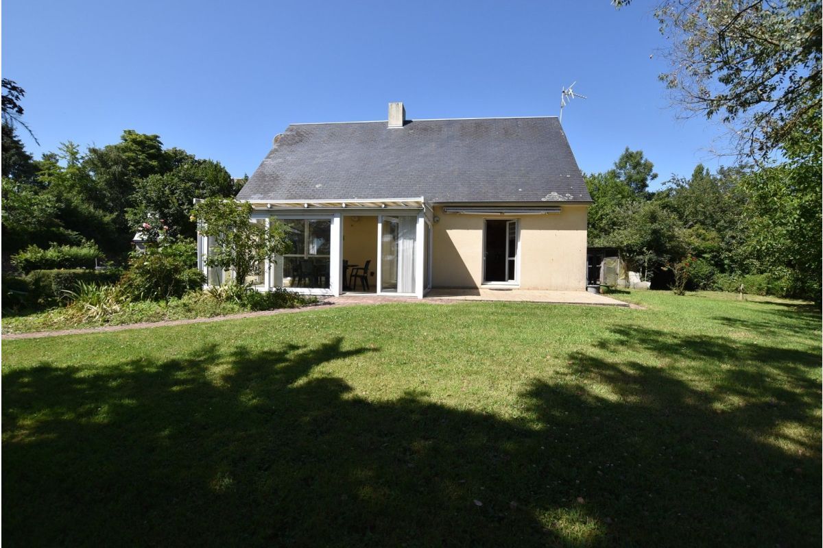 Vds maison de 117 m2, proche de la mer, cpt séjour/sam, véra