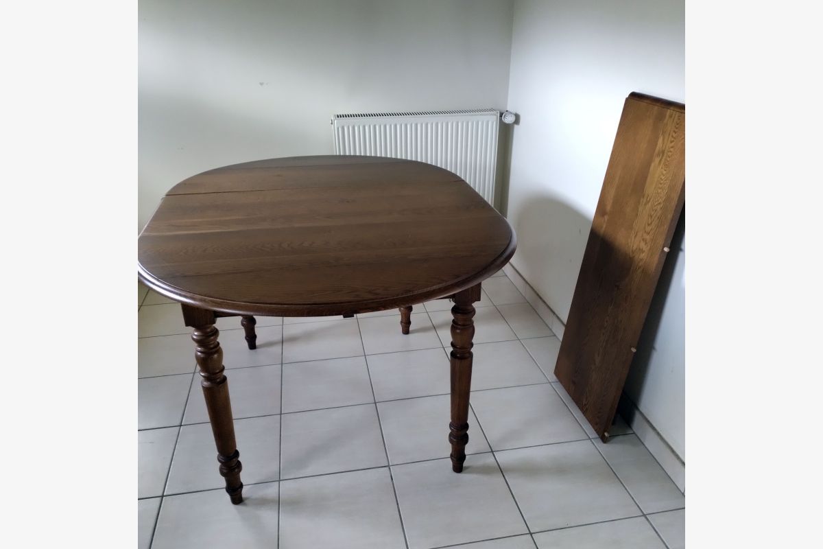 Table ronde en chêne