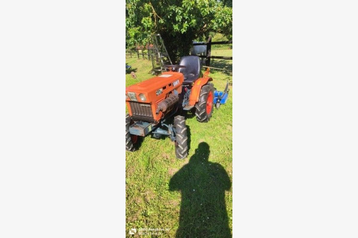 Micro-tracteur Kubota b7001