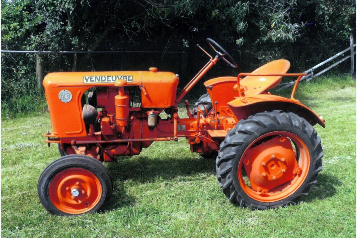 Tracteur Vendeuvre Bob 500