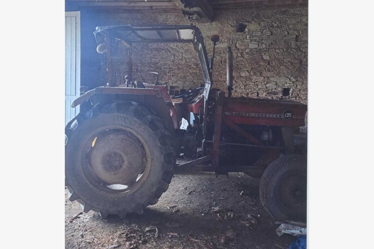 Tracteur Massey Ferguson 135
