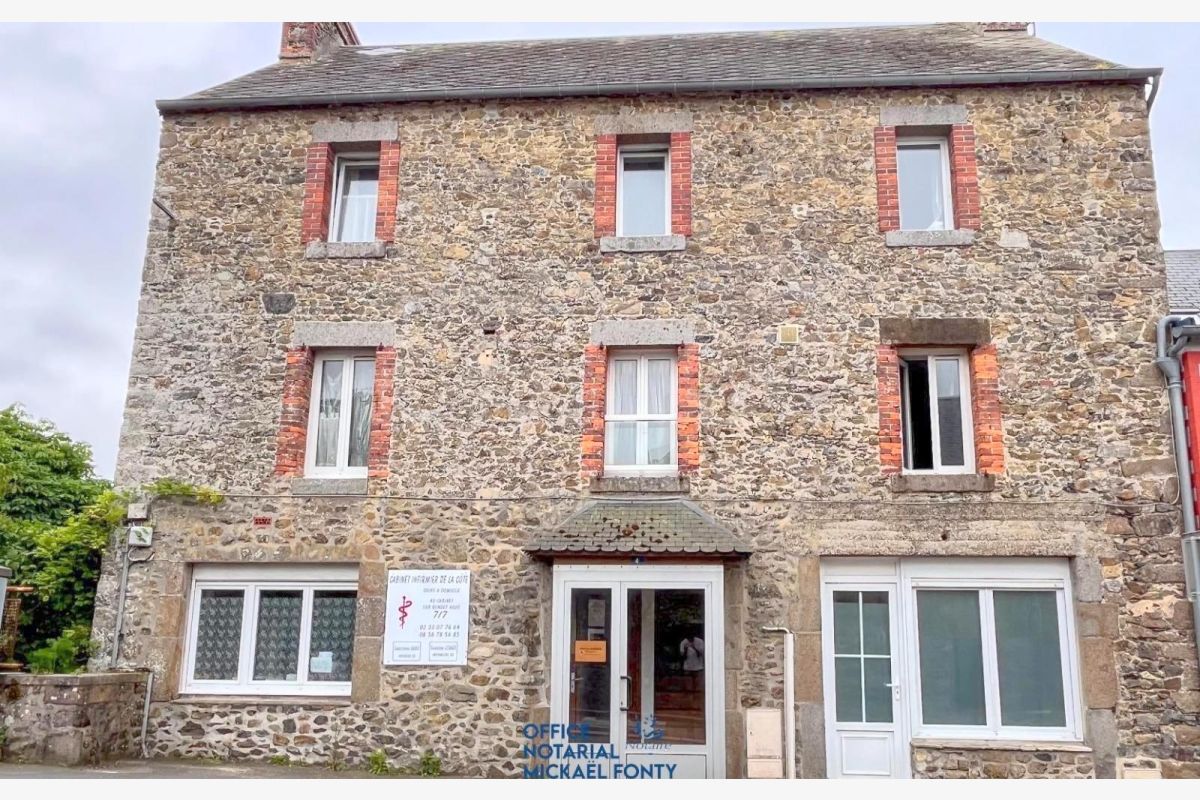 centre, vds immeuble en pierre env. 228 m2 cpt au rdc : loca