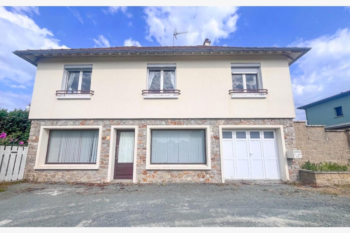 à 2 pas du centre, qqs mn. de la mer, vds ensble immobilier