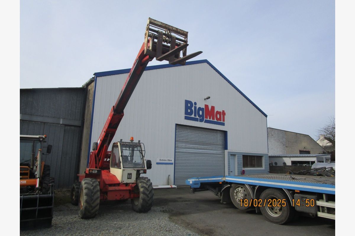 Manitou télescopique MLT 425 CP