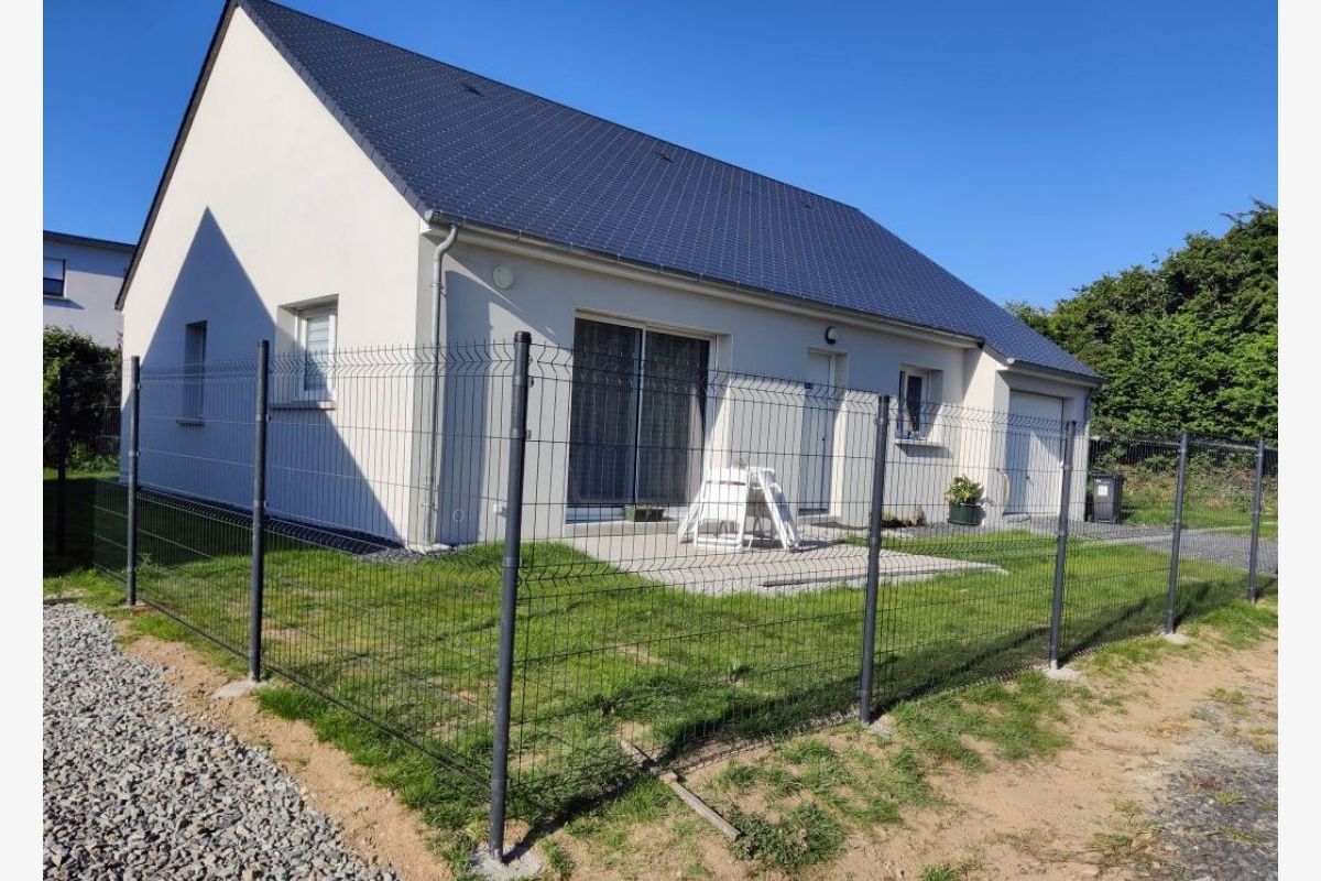 Bréhal, à louer maison de plain-pied d'une superficie de 86 m2...