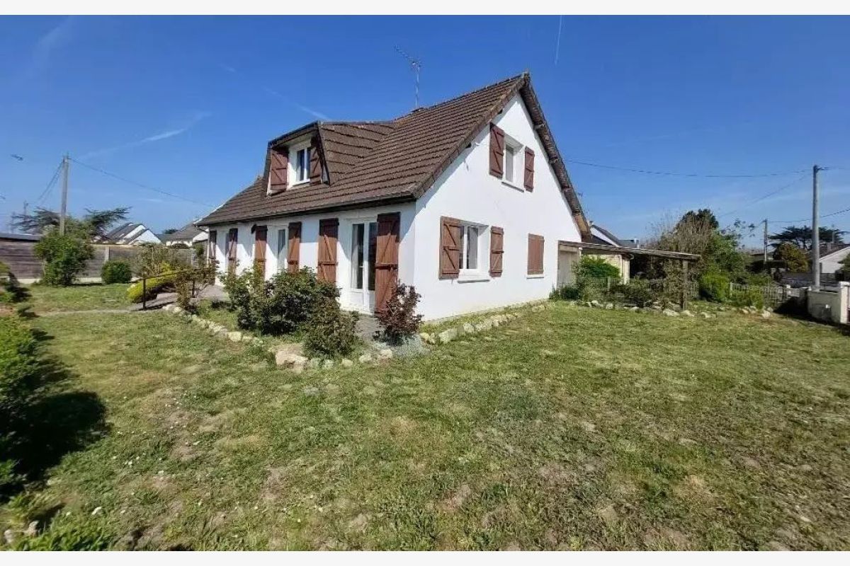 à 800 m plage, maison à rénover de 176 m2, proche cces, comp