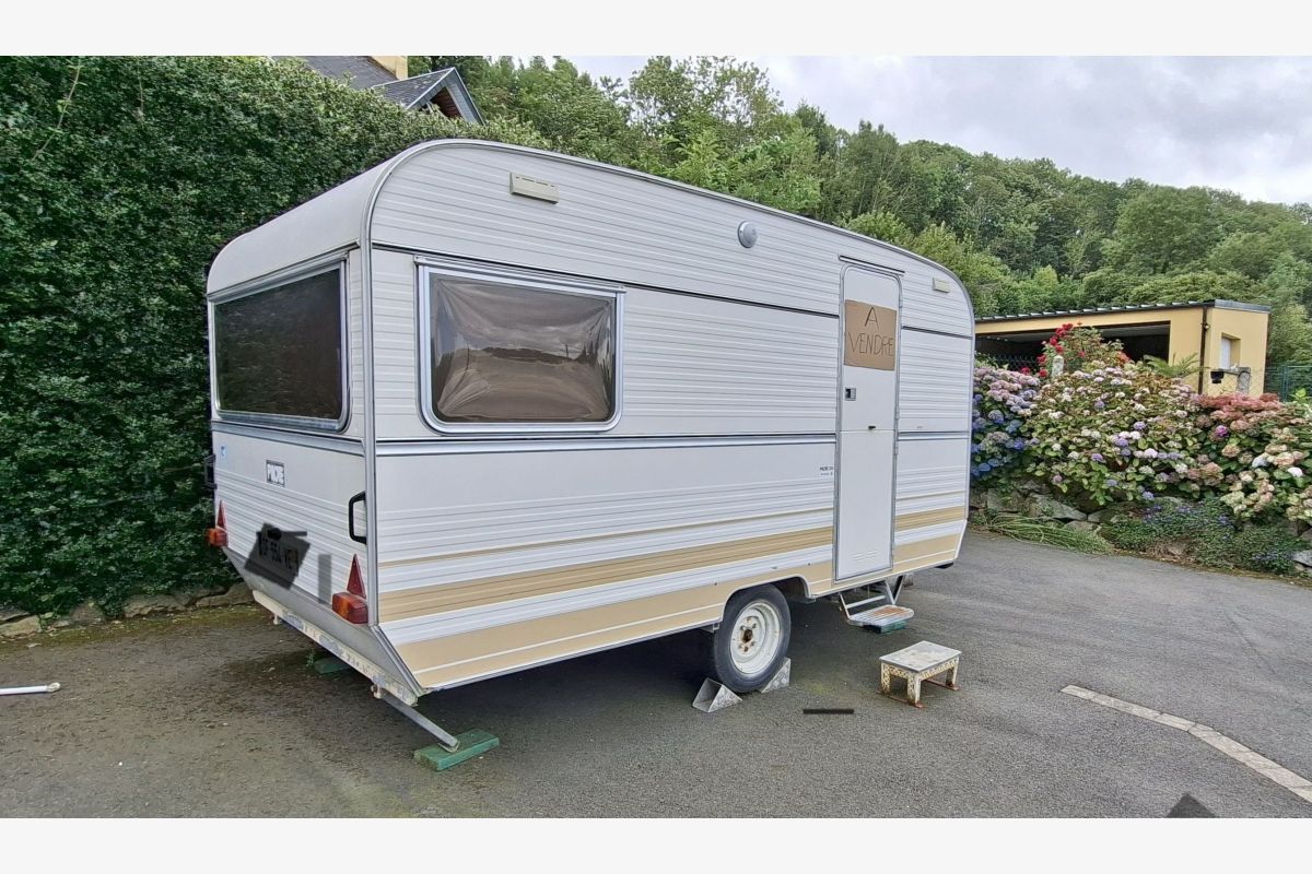 Caravane Pilote 385