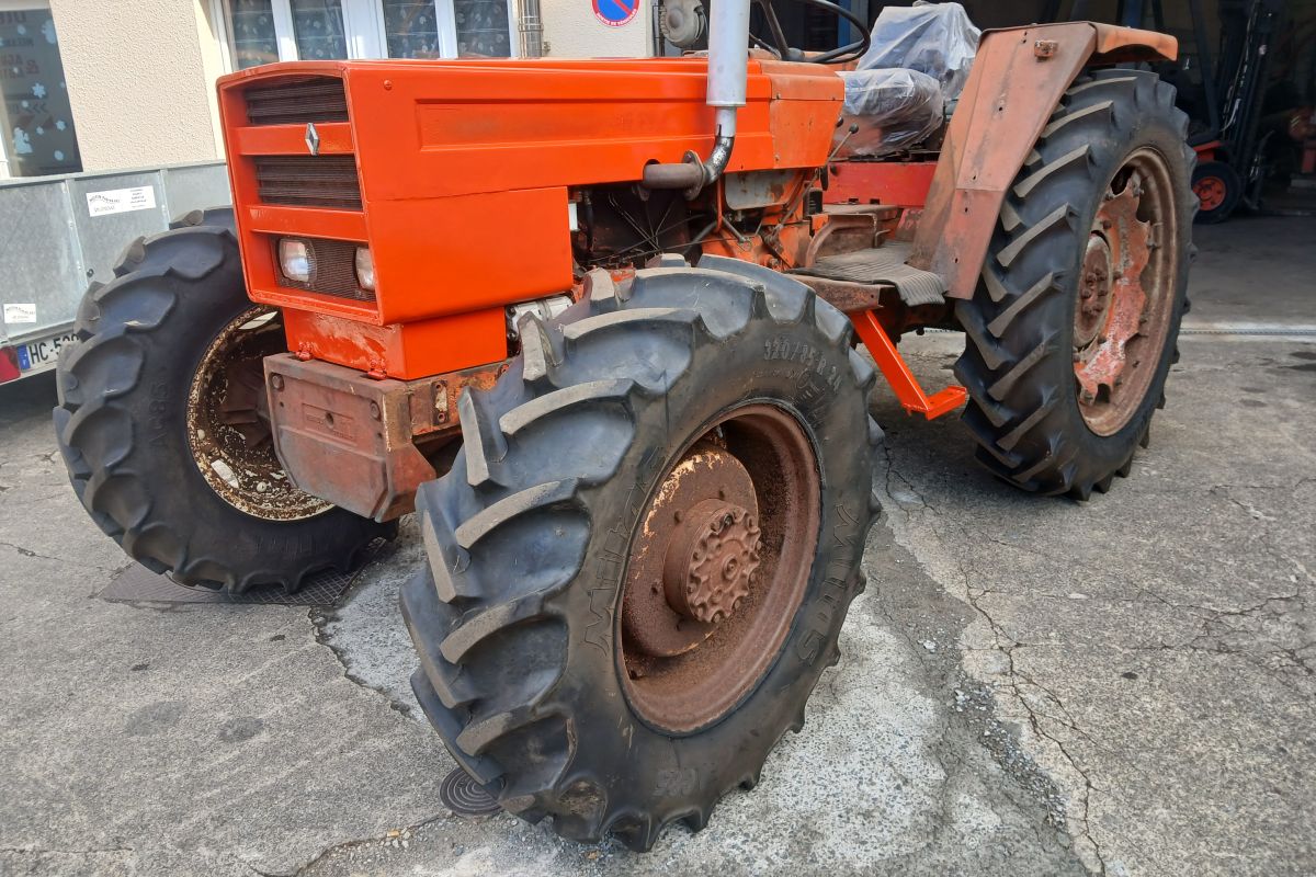 Tracteur Renault 