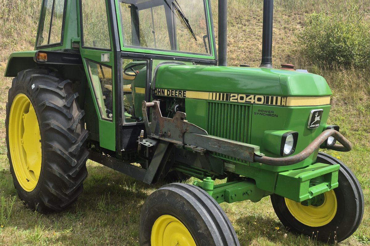Tracteur John Deere 2040