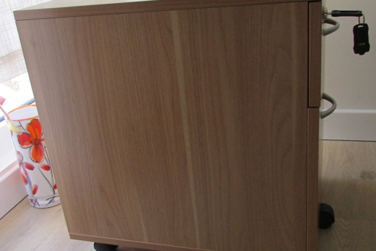 Bureau rangement cabinet sur roulette NEUF 