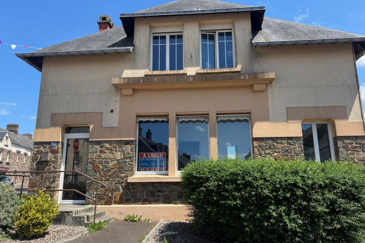 Immobilier Professionnel à louer Cerisy-la-Salle