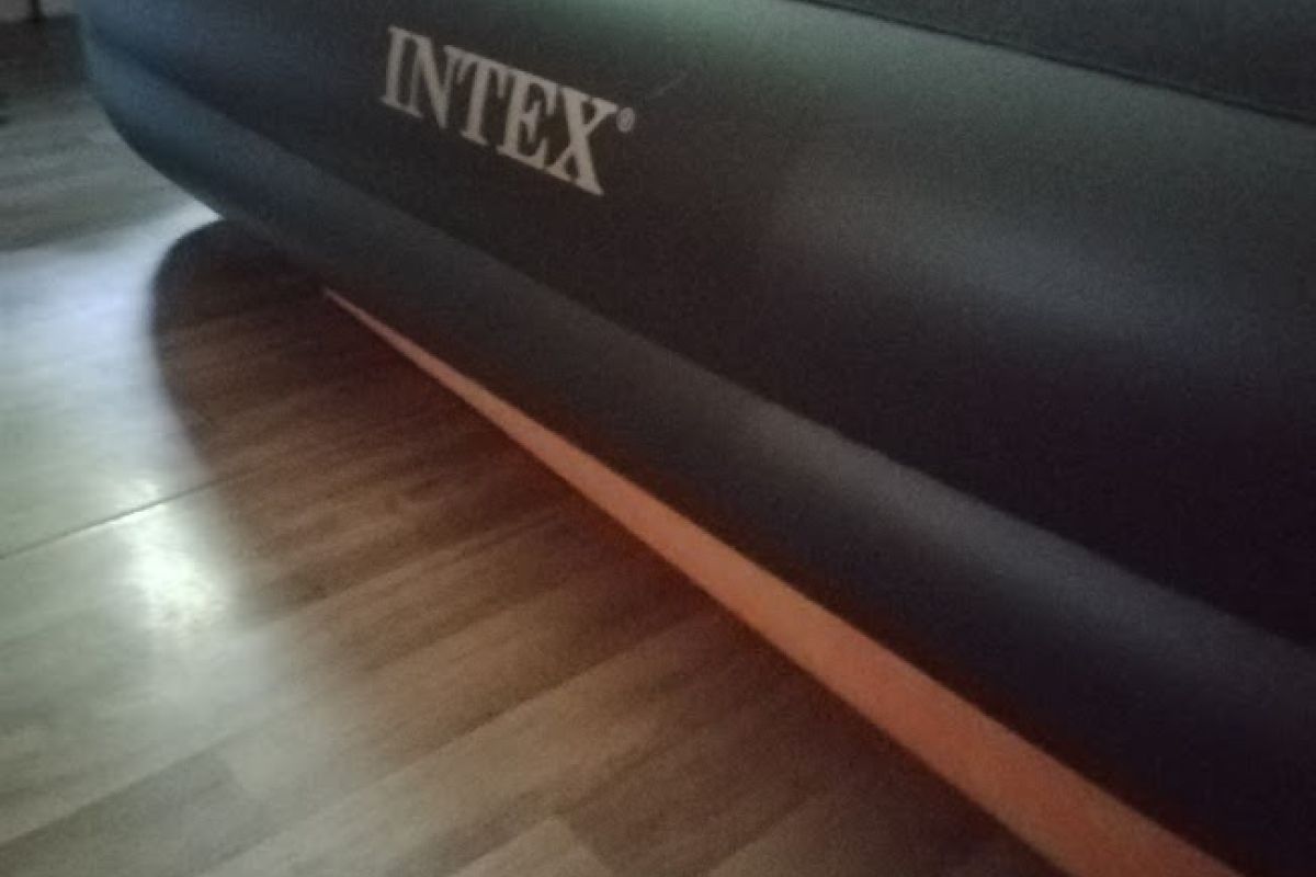 MATELAS GONFABLE ELECTRIQUE