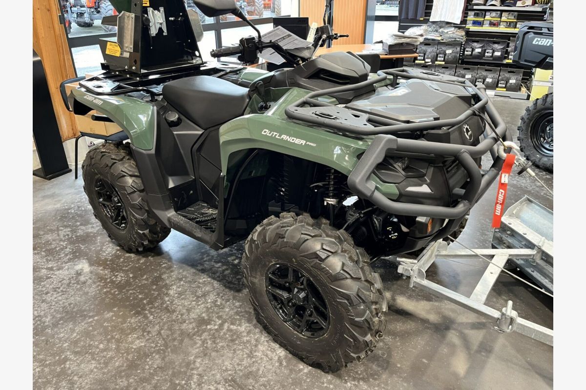 Can Am Outlander Pro XU HD 5T