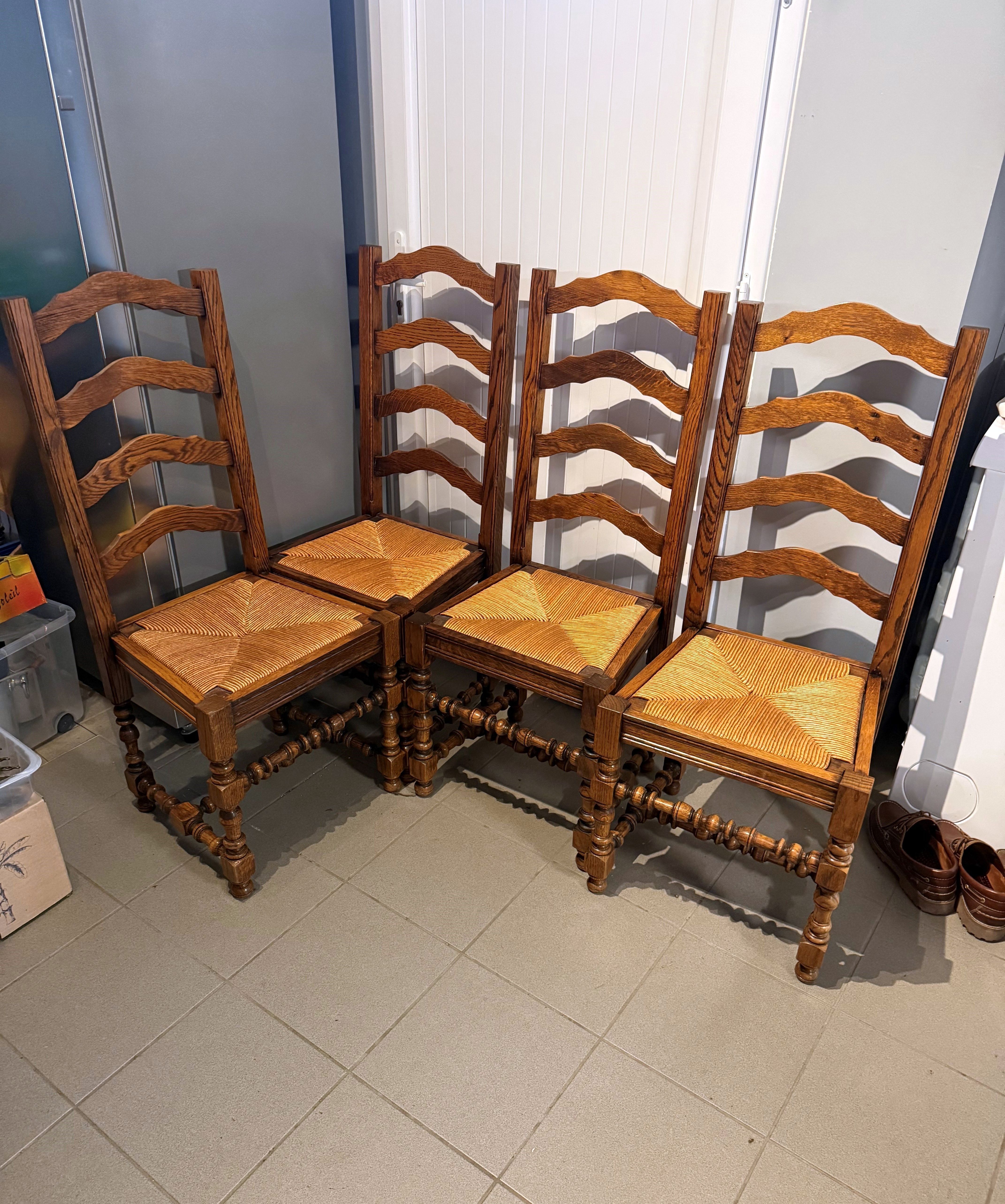 Lot de 4 chaises paillées