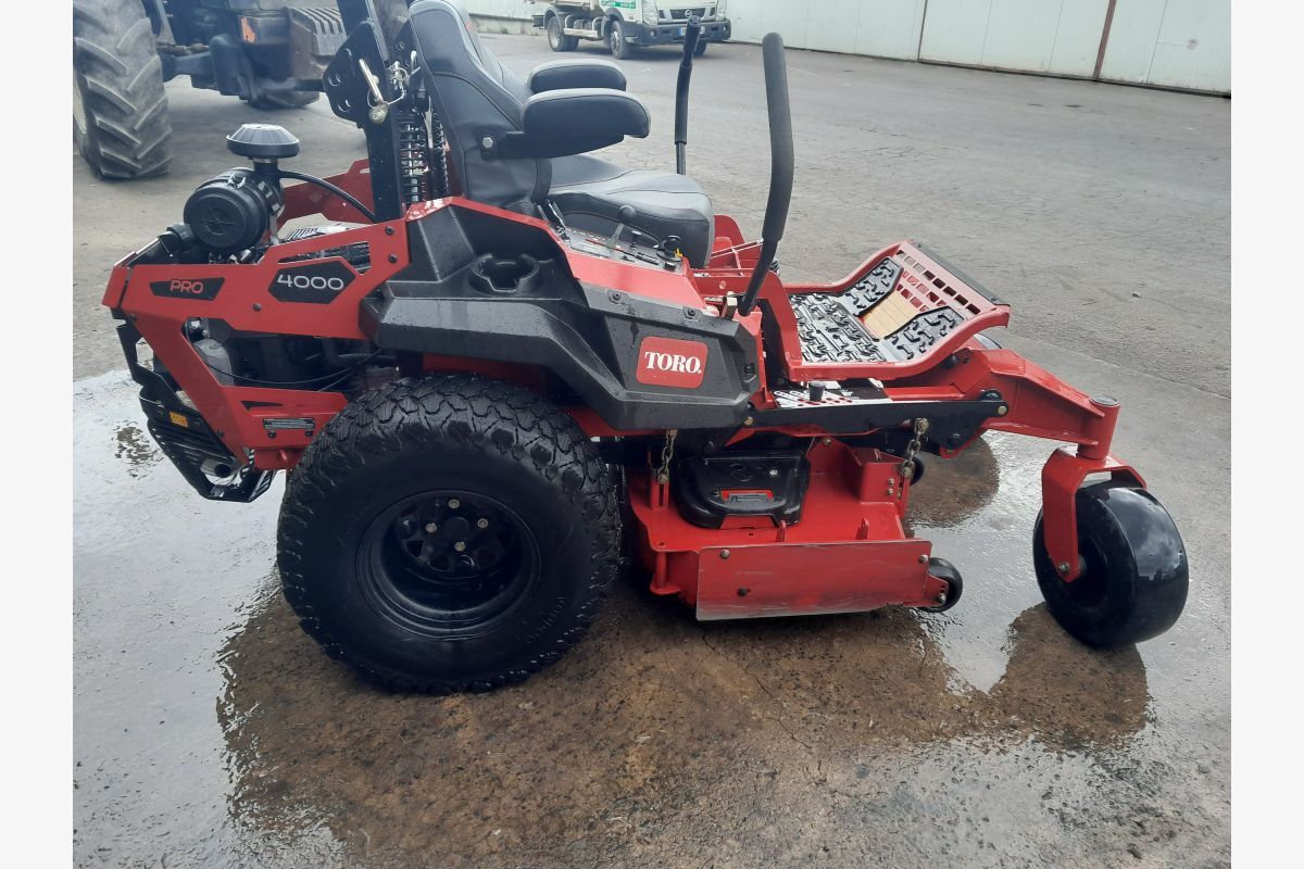 A saisir Tondeuse Toro Z4000 Pro