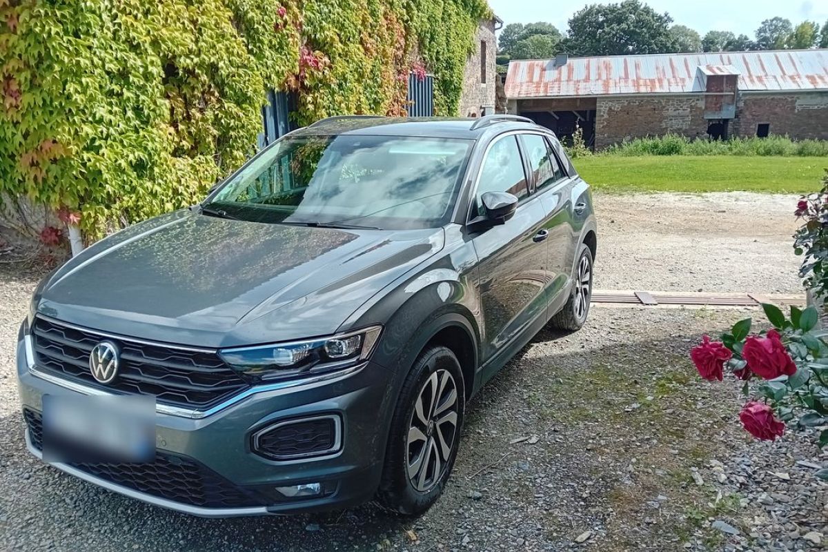 Volkswagen T-Roc/1.0 tsi 110 Active