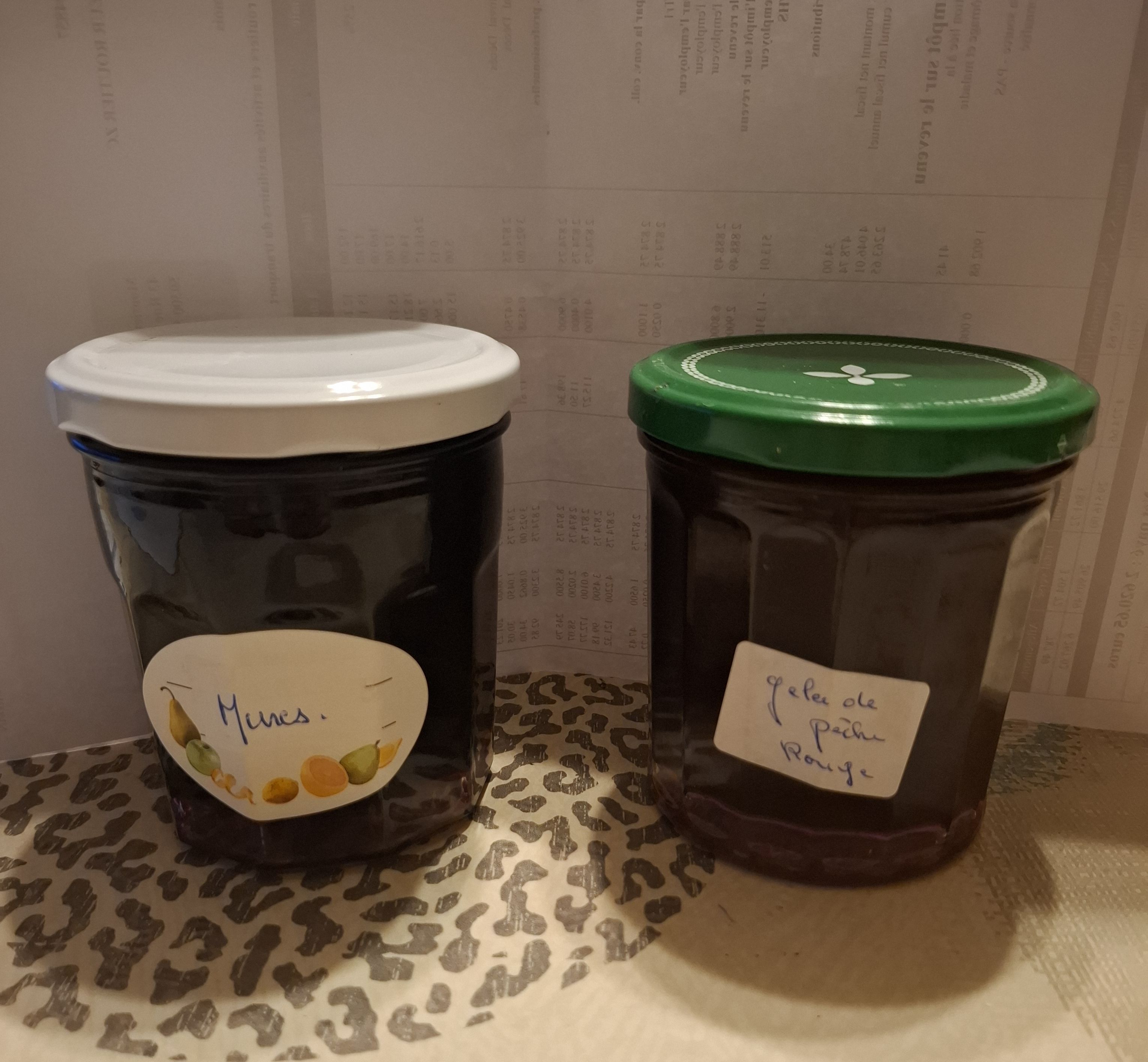 Photo 3 Gelée de mûres, pommes, poires, pêches rouges
