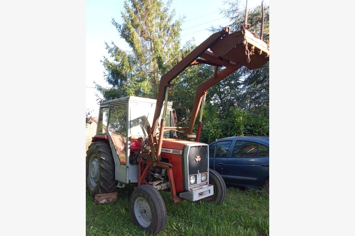 Tracteur MF 260