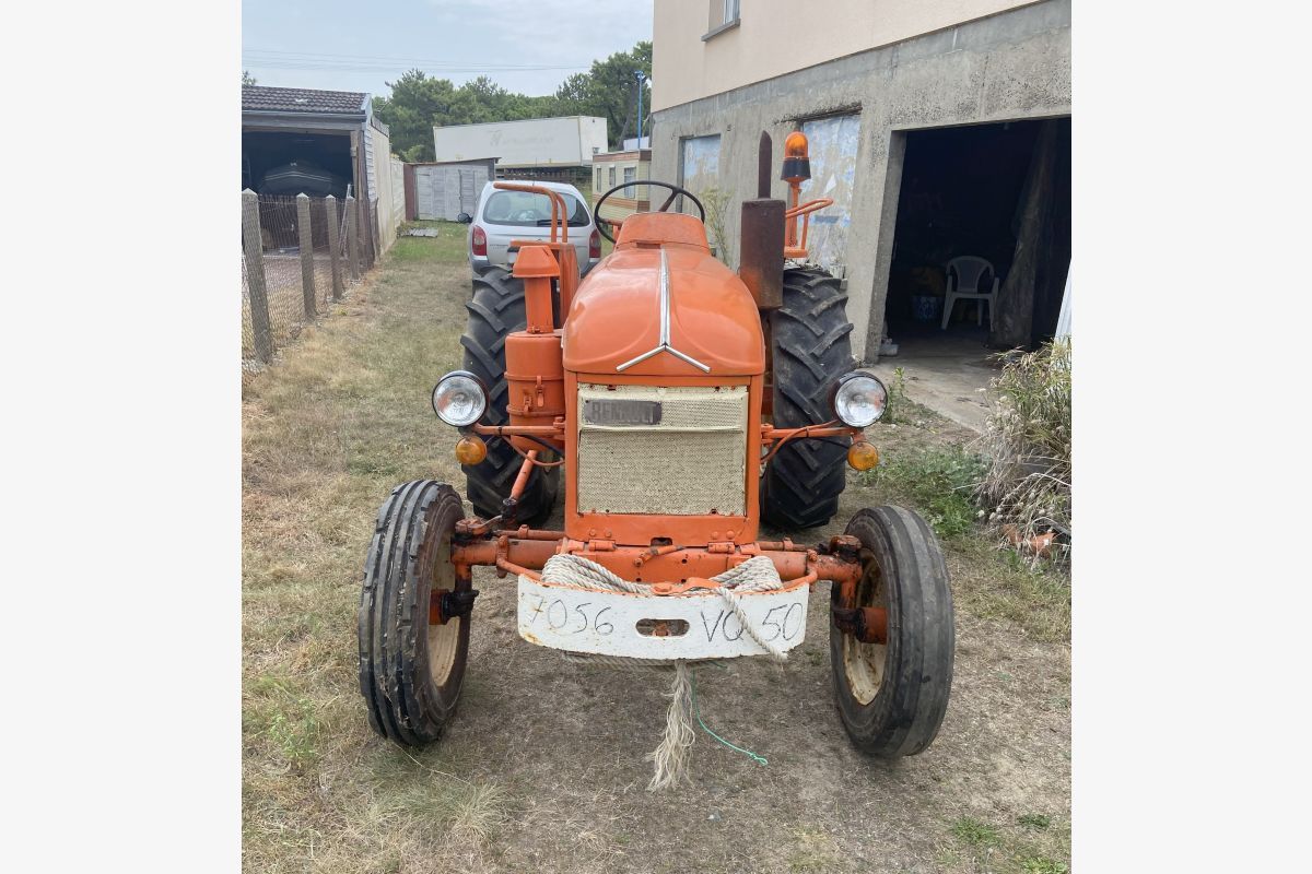 Tracteur Renault R 7055