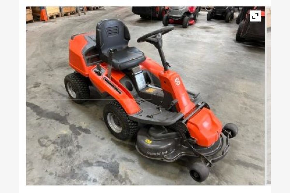 Autoportée Husqvarna R213C