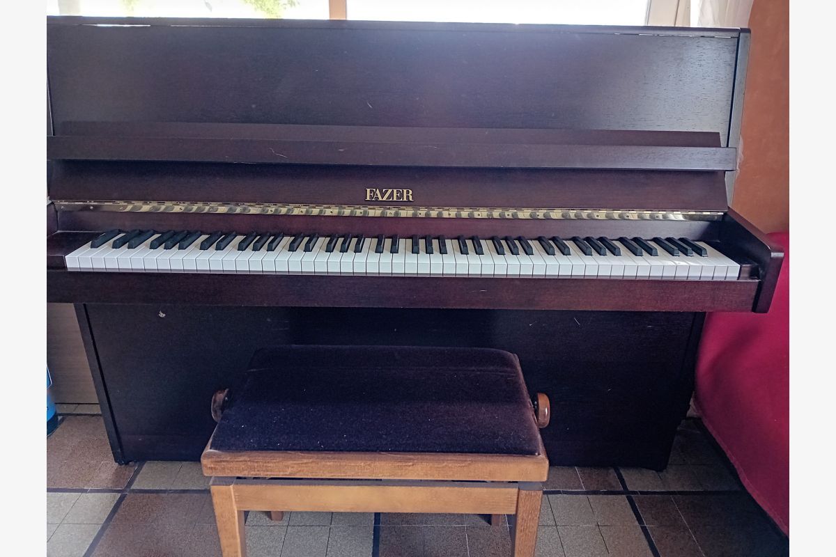 Piano droit Fazer
