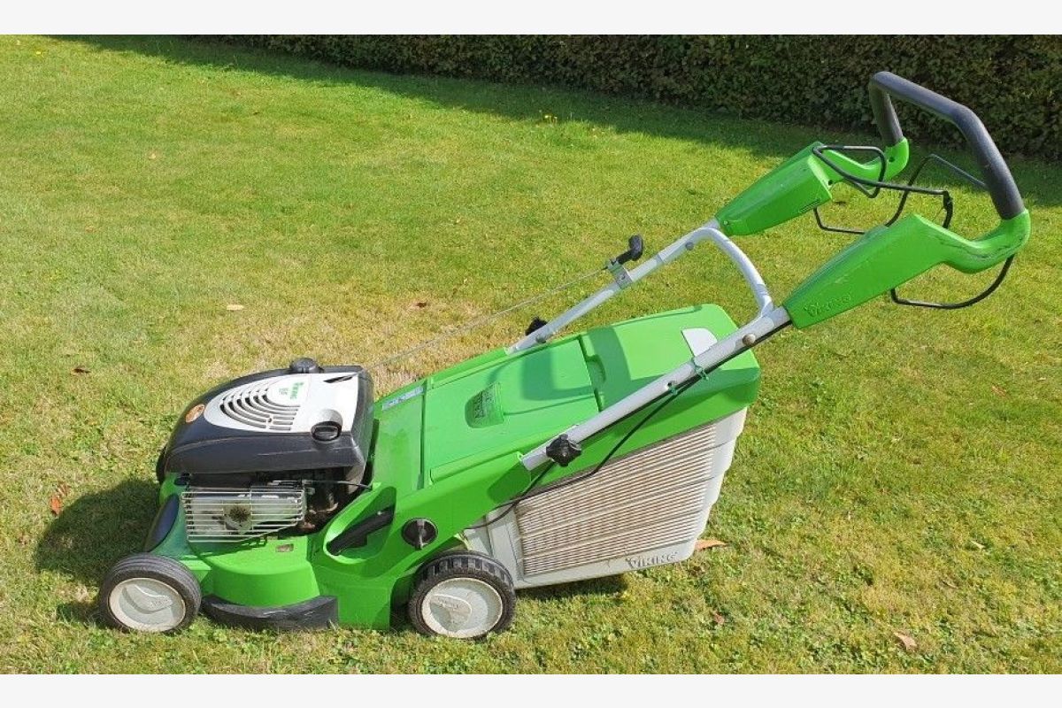 Tondeuse Viking MB 545T