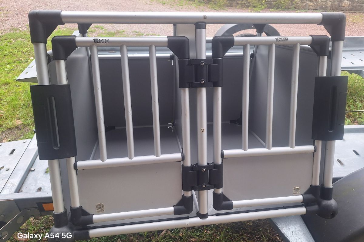 Boxe de transport en aluminium pour 1 ou 2 chiens 