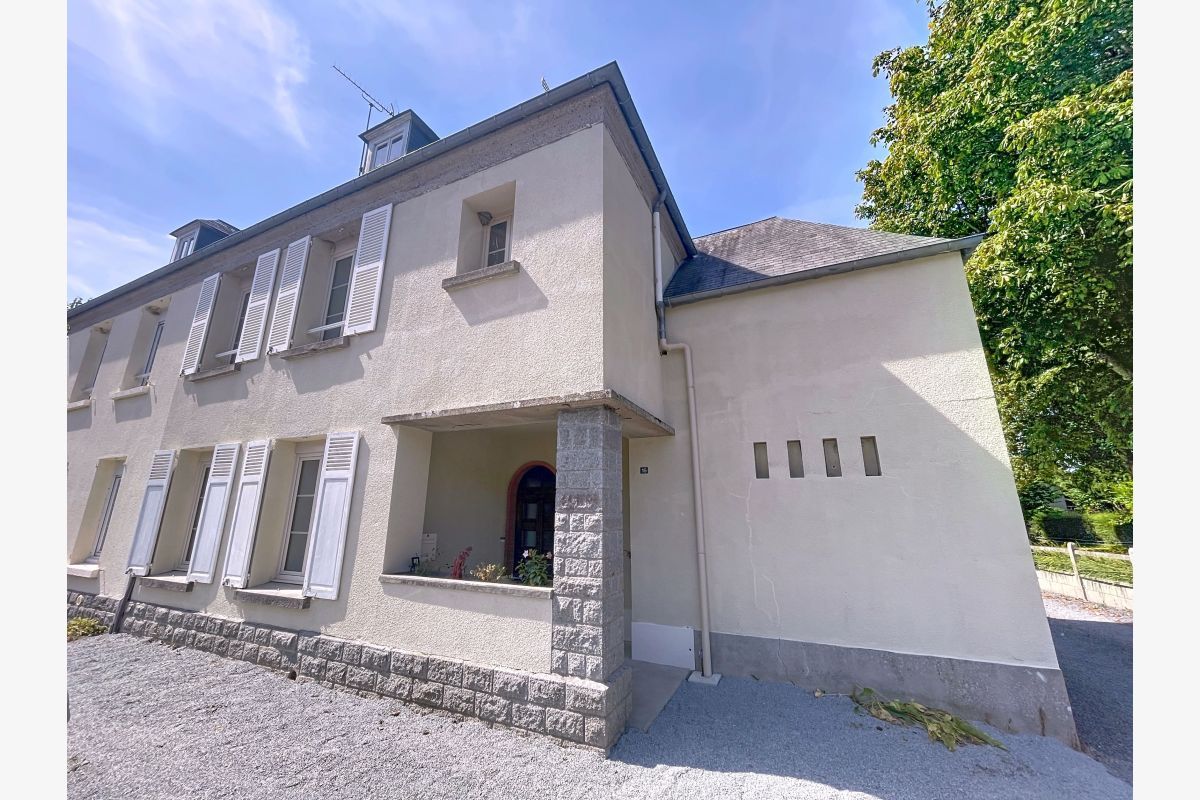 hameau de Pont-Brocard, 20 mn Coutances et Saint-Lô, vds mai