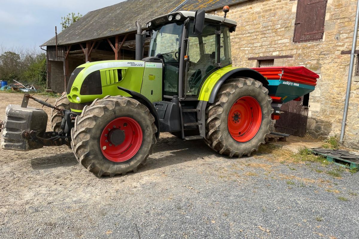 Tracteur Claas Ares 697 atz