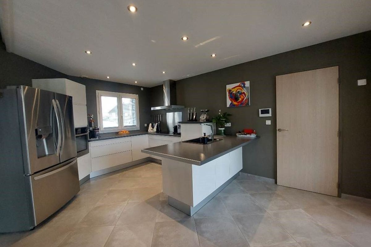 Photo 2 Proche de BREHAL Maison contemporaine avec 9 144 m² de terrain