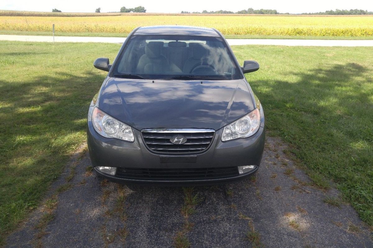 Hyundai Elantra 2.0