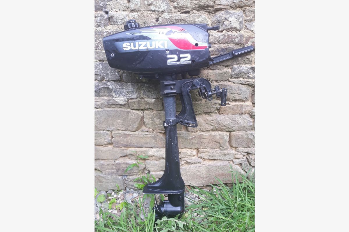 Moteur hors bord
