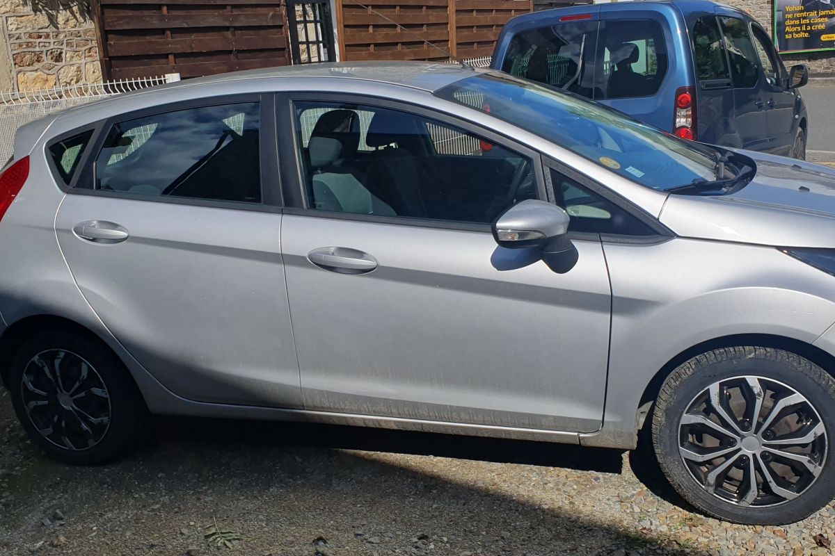 Photo 2 Ford Fiesta