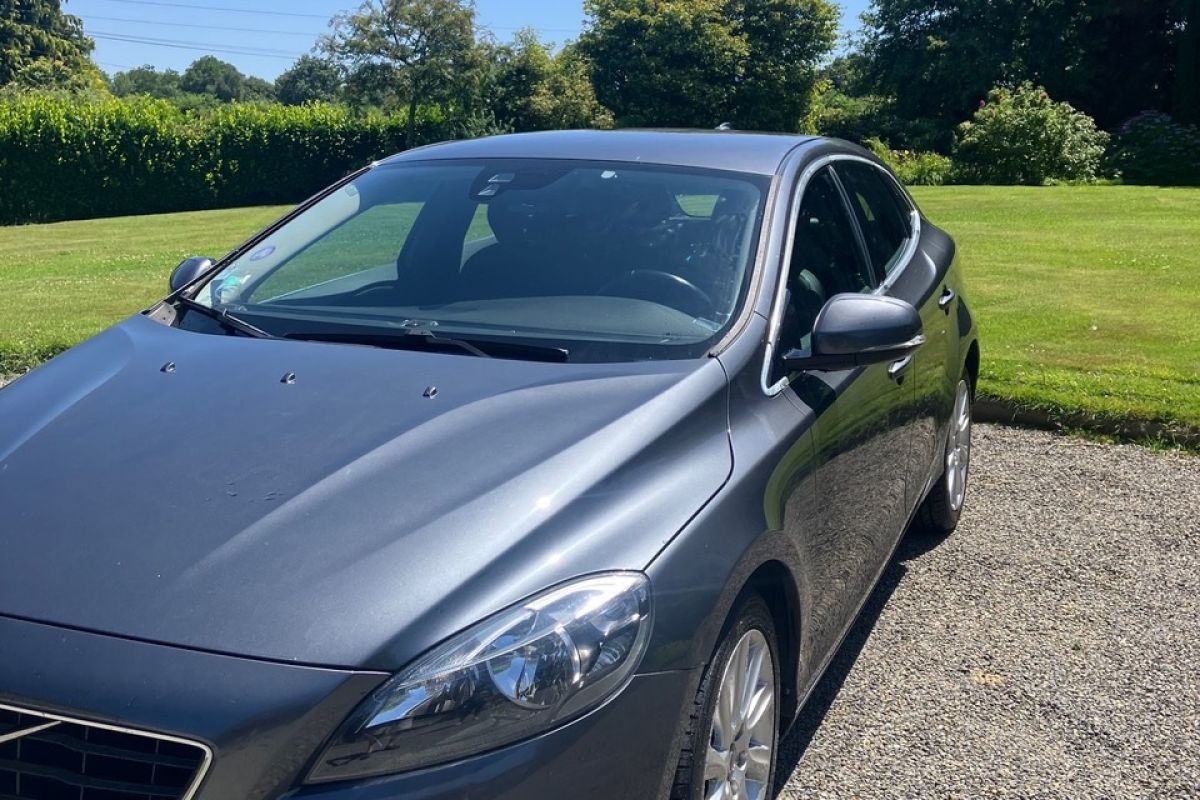 Photo 2 Volvo v40T2 120ch essence