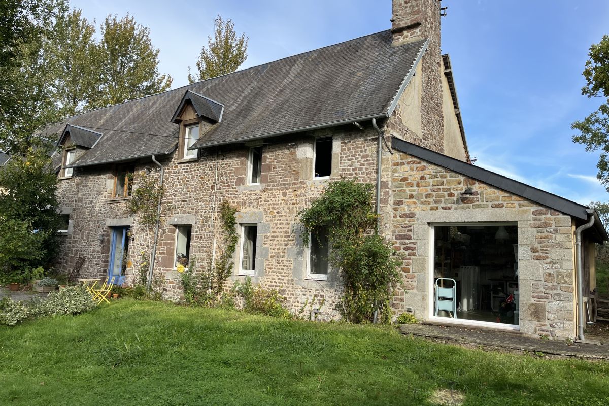 Photo 2 Maison en pierre à vendre Lengronne