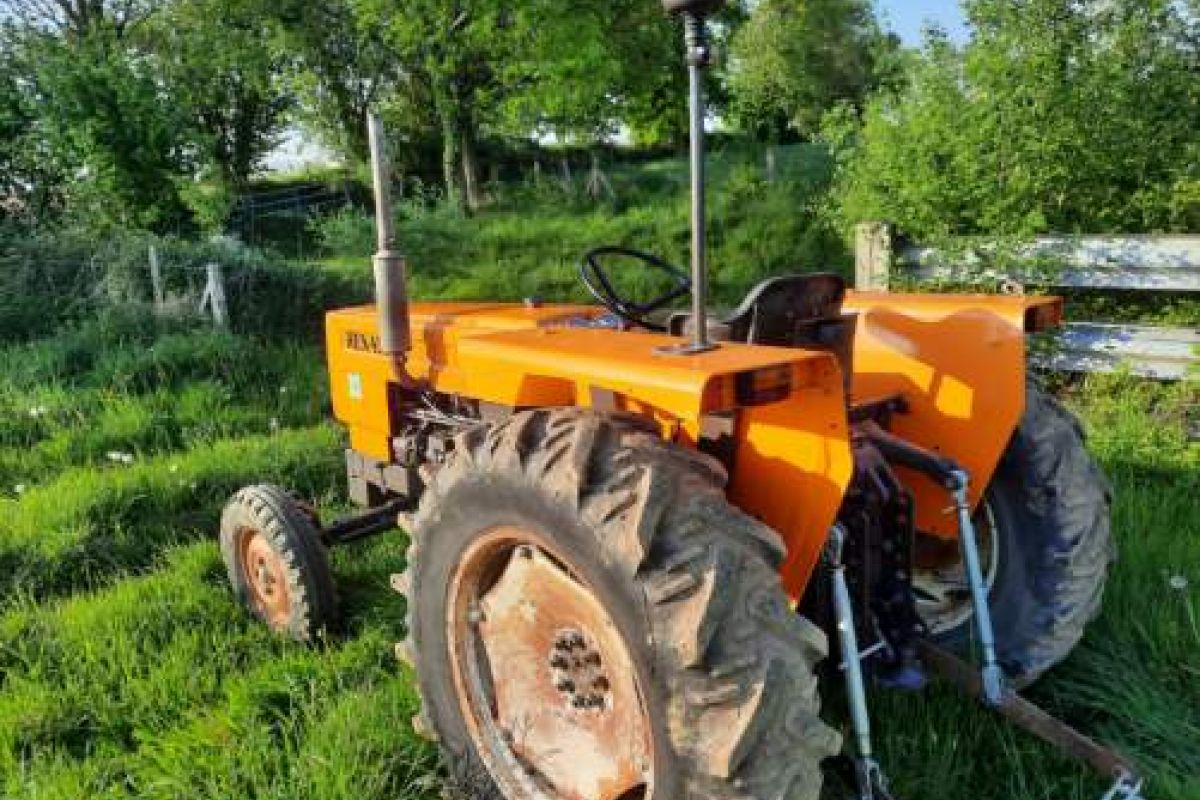 Photo 2 Tracteur Renault 461
