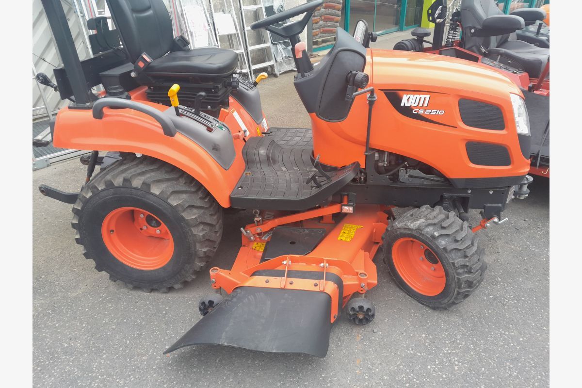A saisir Micro tracteur Kioti CS2520H