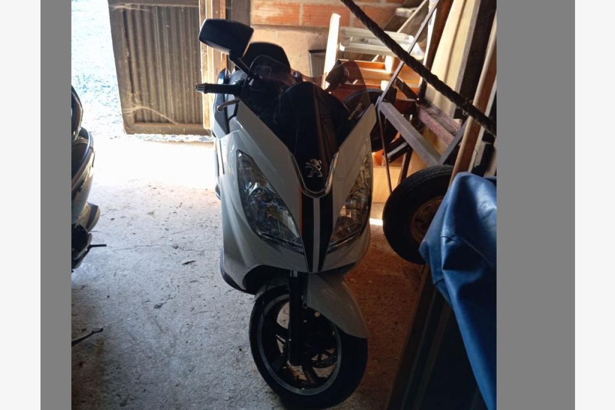 2 scooters