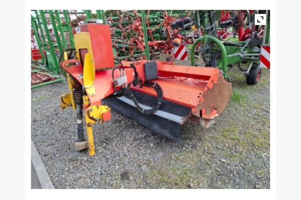 Balayeuse Rabaud Superchampion 2100 A