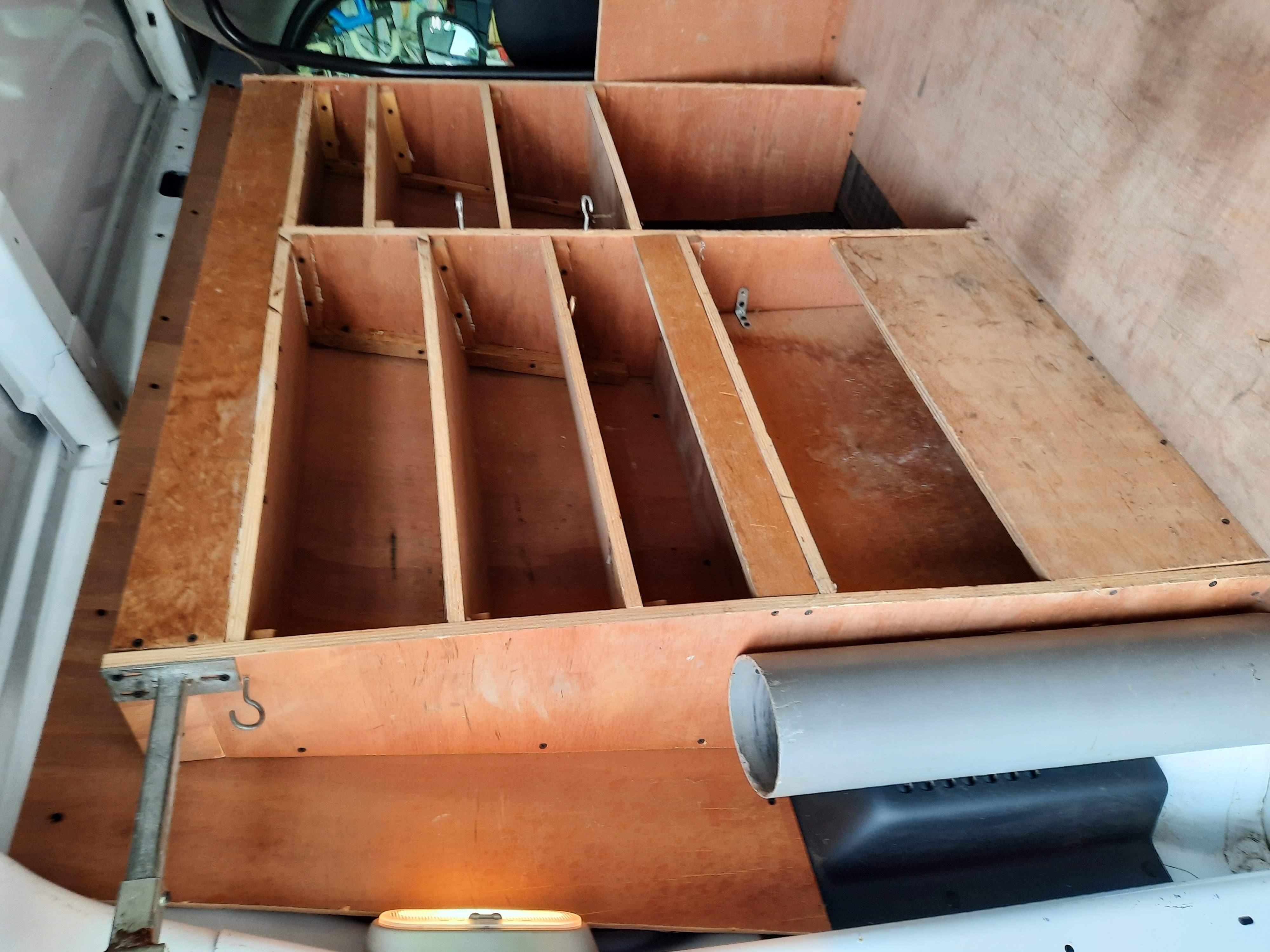 Photo 3 Renault Kangoo II, intérieur aménagé artisan