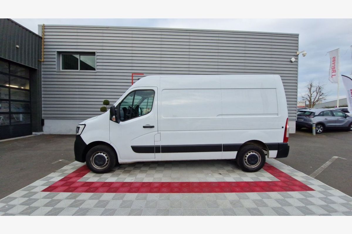 Renault Master F3300 BluedCi
